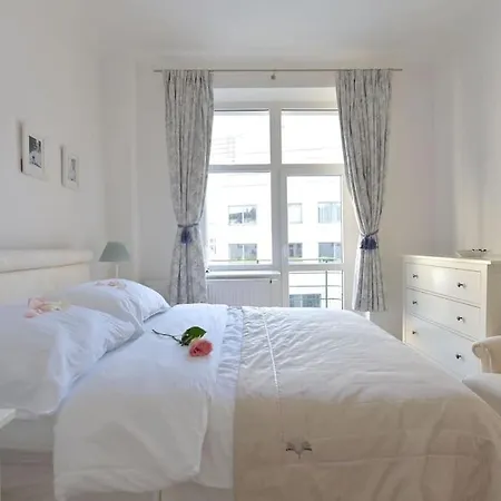 Apartamento Luxury 3bedrs 2baths By Old Town Square