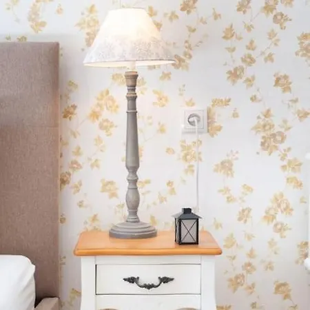 Luxury 3bedrs 2baths By Old Town Square * Praga