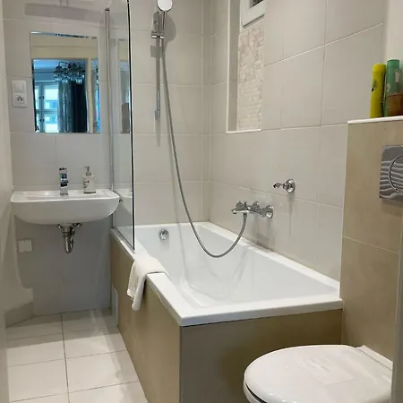 Apartamento Luxury 3bedrs 2baths By Old Town Square *